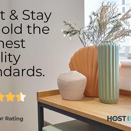 Bramble With Hot Tub