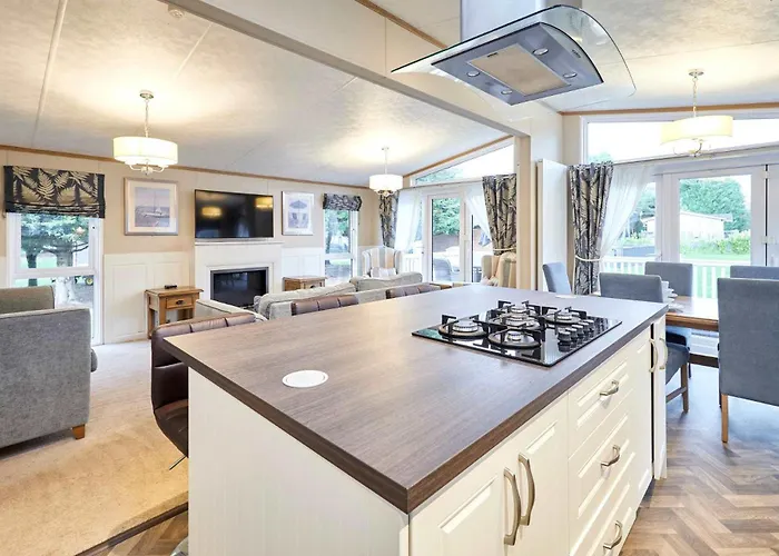 Bramble With Hot Tub 別荘