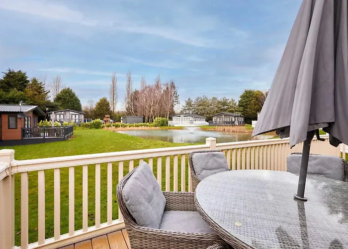 Bramble With Hot Tub 別荘